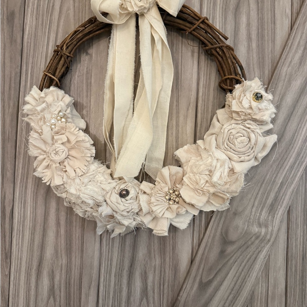 Floral Wreath with Cream Flowers and Bow - Picture 6 of 11